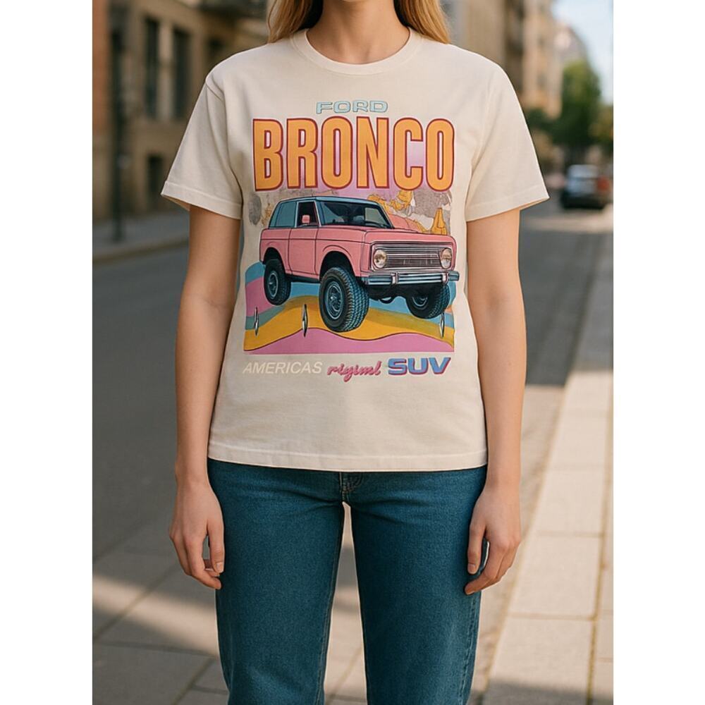 Ford Bronco Tshirt Womens Xsmall 50/50 Cotton Polyester